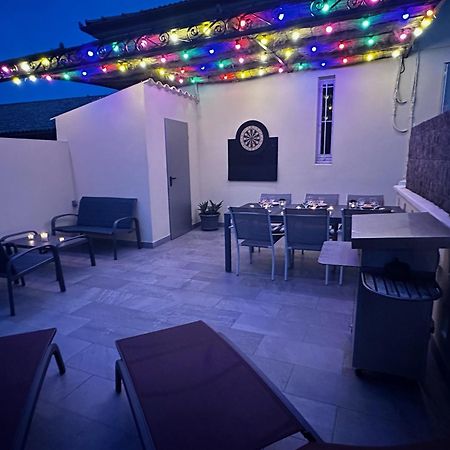 Appartement 4 A 8 Personnes, Spacieux De Standing Classe 4 Etoiles Nîmes Exteriör bild